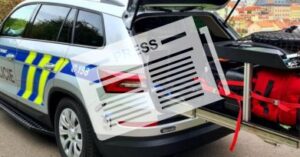 Les glissières Chambrelan dans les véhicules de Police Tchèque